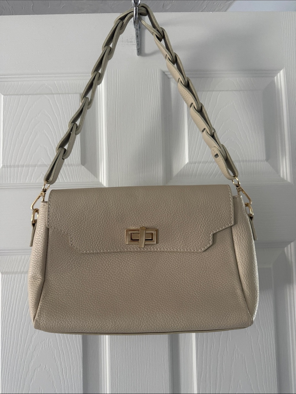 Cream Pebbled Leather Shoulder and Crossbody Bag with Gold Turn-Lock